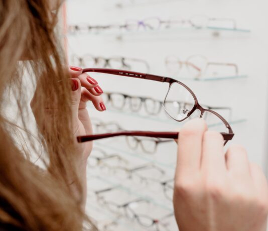 How to Find a Good Optician